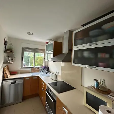 Pareado Con Jardin Privado En Urbanizacion 4* Дения