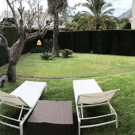 Pareado Con Jardin Privado En Urbanizacion מלון דניה