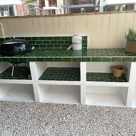 Pareado Con Jardin Privado En Urbanizacion Hotel Denia